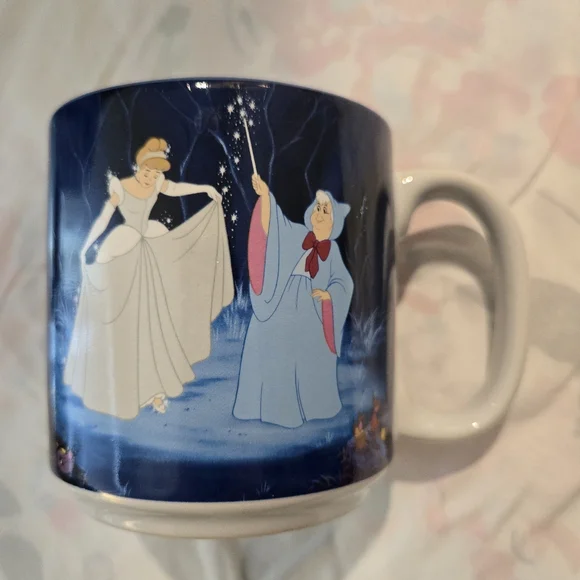 Disney Cinderella Mug - Picture 2 of 4